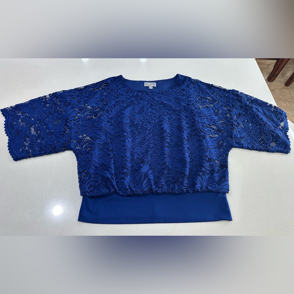 JM Collection Elegant Royal Blue Lace Women's Top Size M.